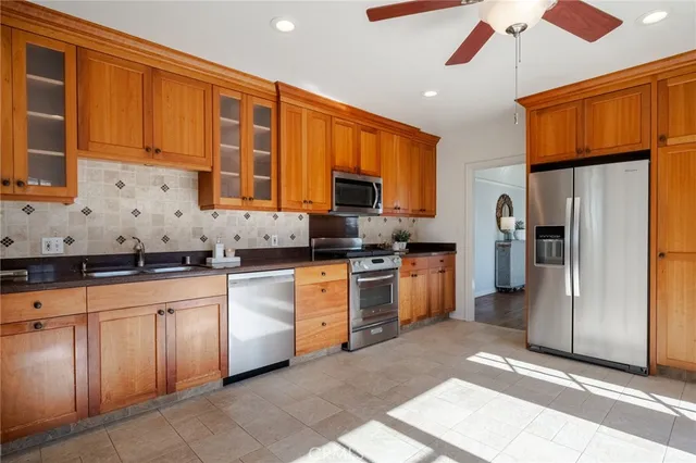 $599,000 | 1725 South Centre Street, San Pedro, CA 90731