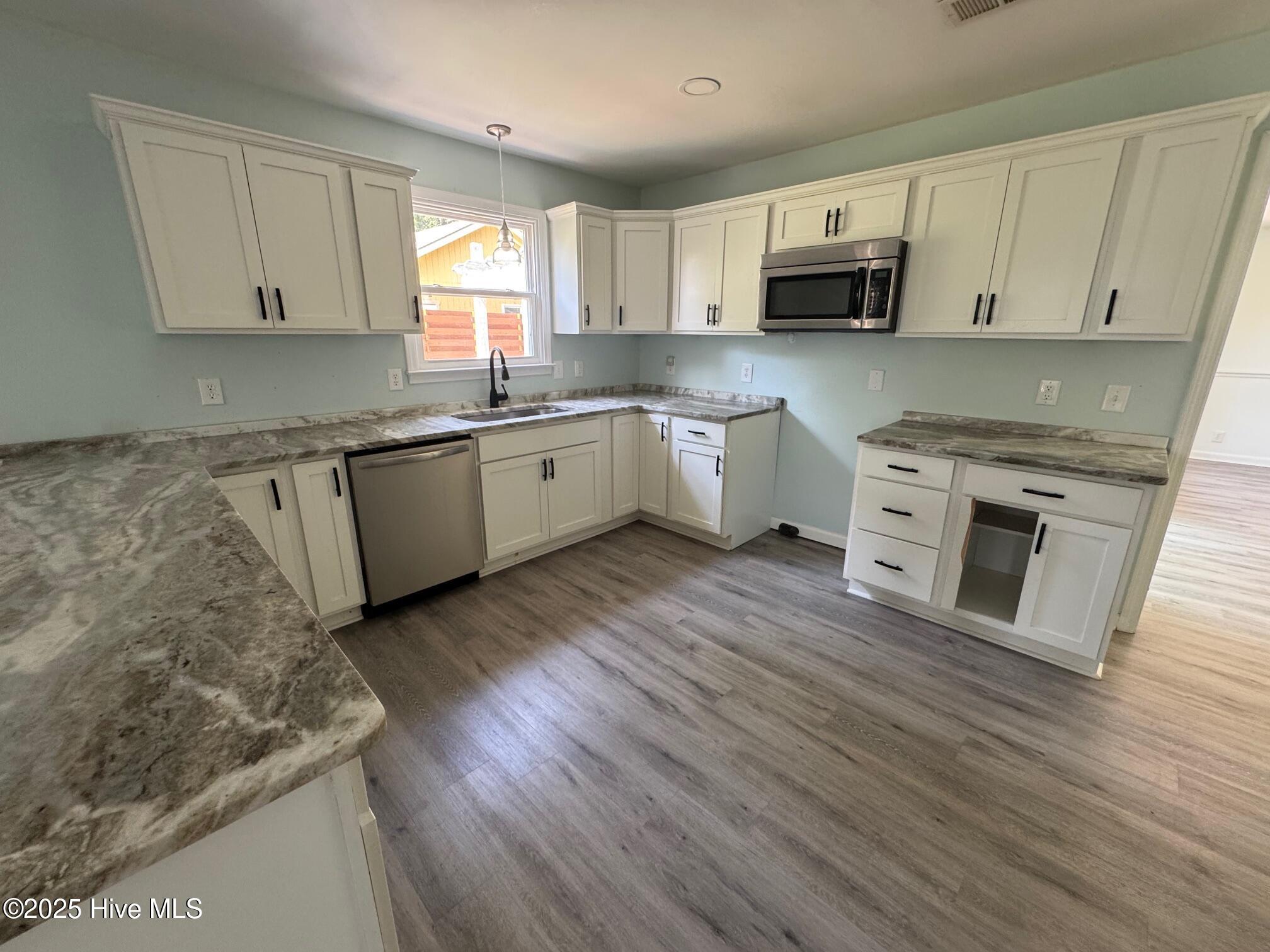 1043 High Point Avenue Southwest Calabash, NC 28467 - Photo 5 of 7 Kitchen