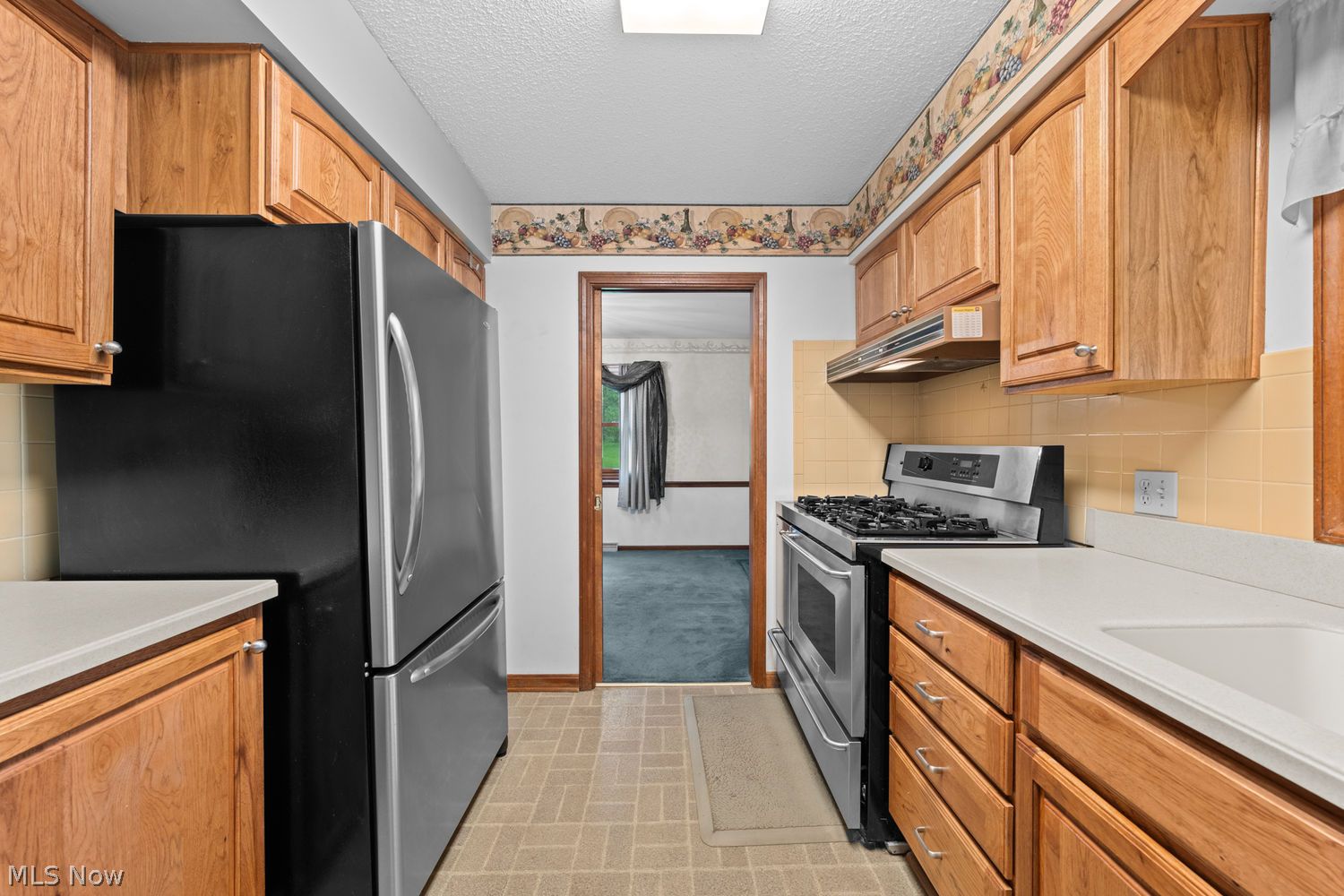 2407 Inas Drive Akron, OH 44321 - Photo 16 of 47 Gallery Image 16