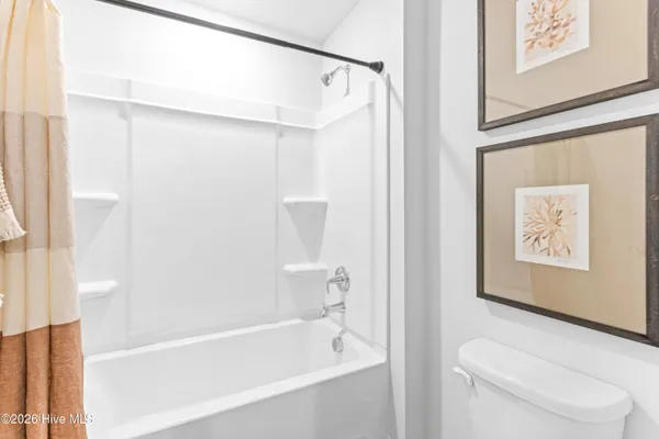 $393,800 | 1070 Hanson Drive, Leland, NC 28451