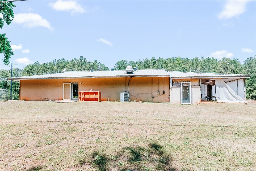 1429 Athens Road Crawford, GA 30630 - Photo 8 of 34