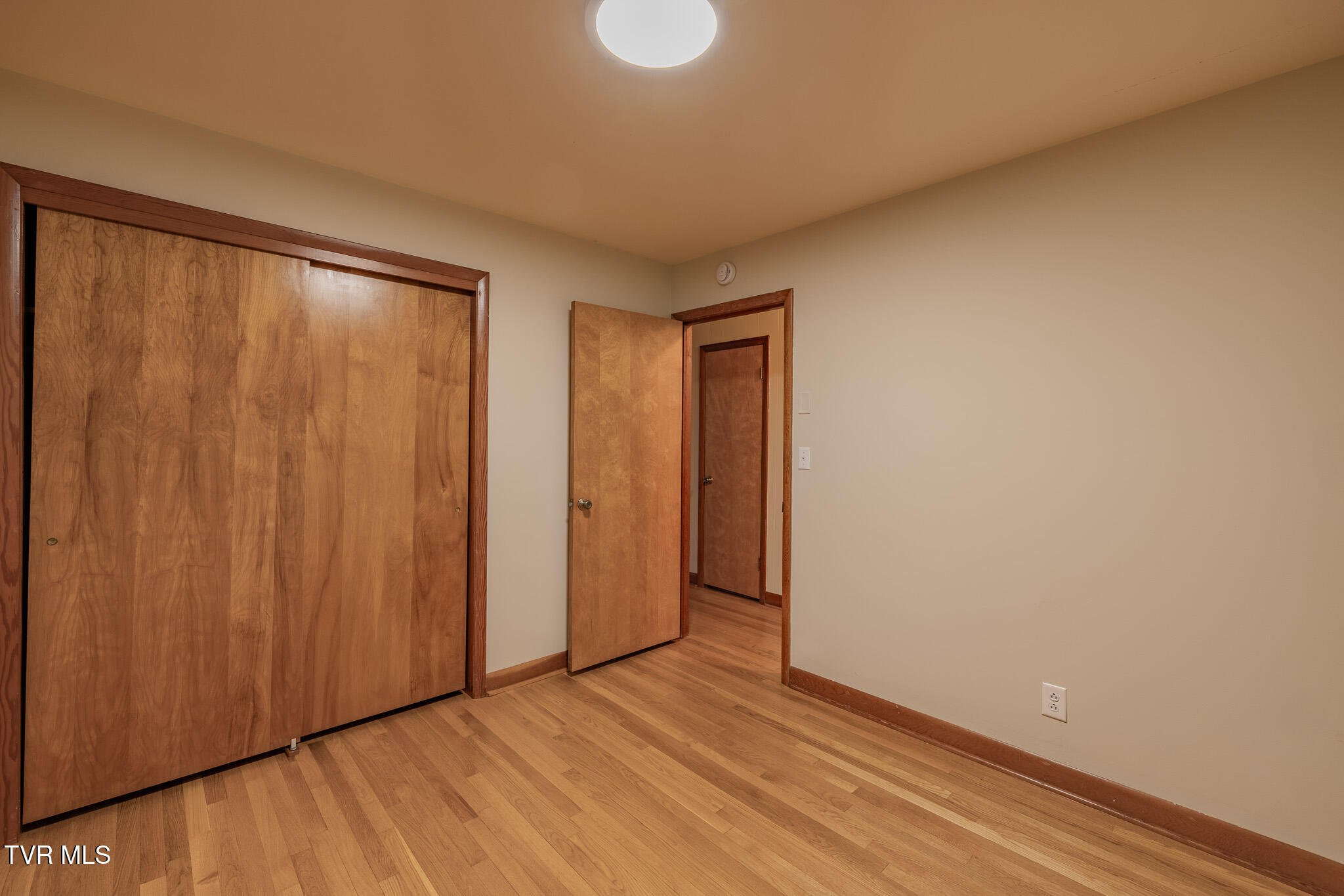 532 Bays View Road Kingsport, TN 37660 - Photo 13 of 41 1R9A1896-HDR