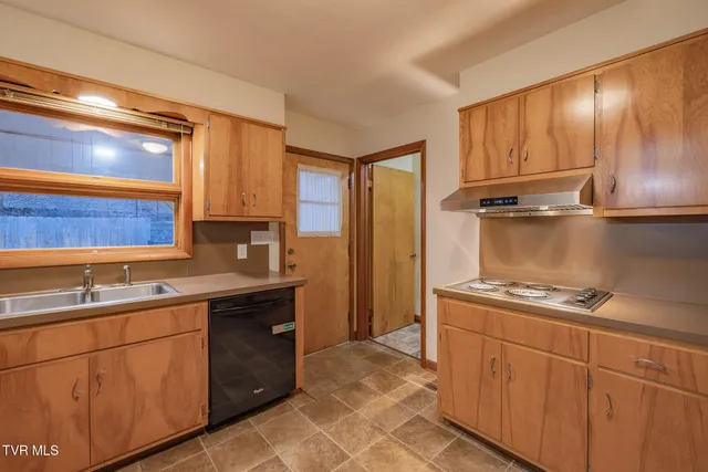 $289,900 | 532 Bays View Road, Kingsport, TN 37660