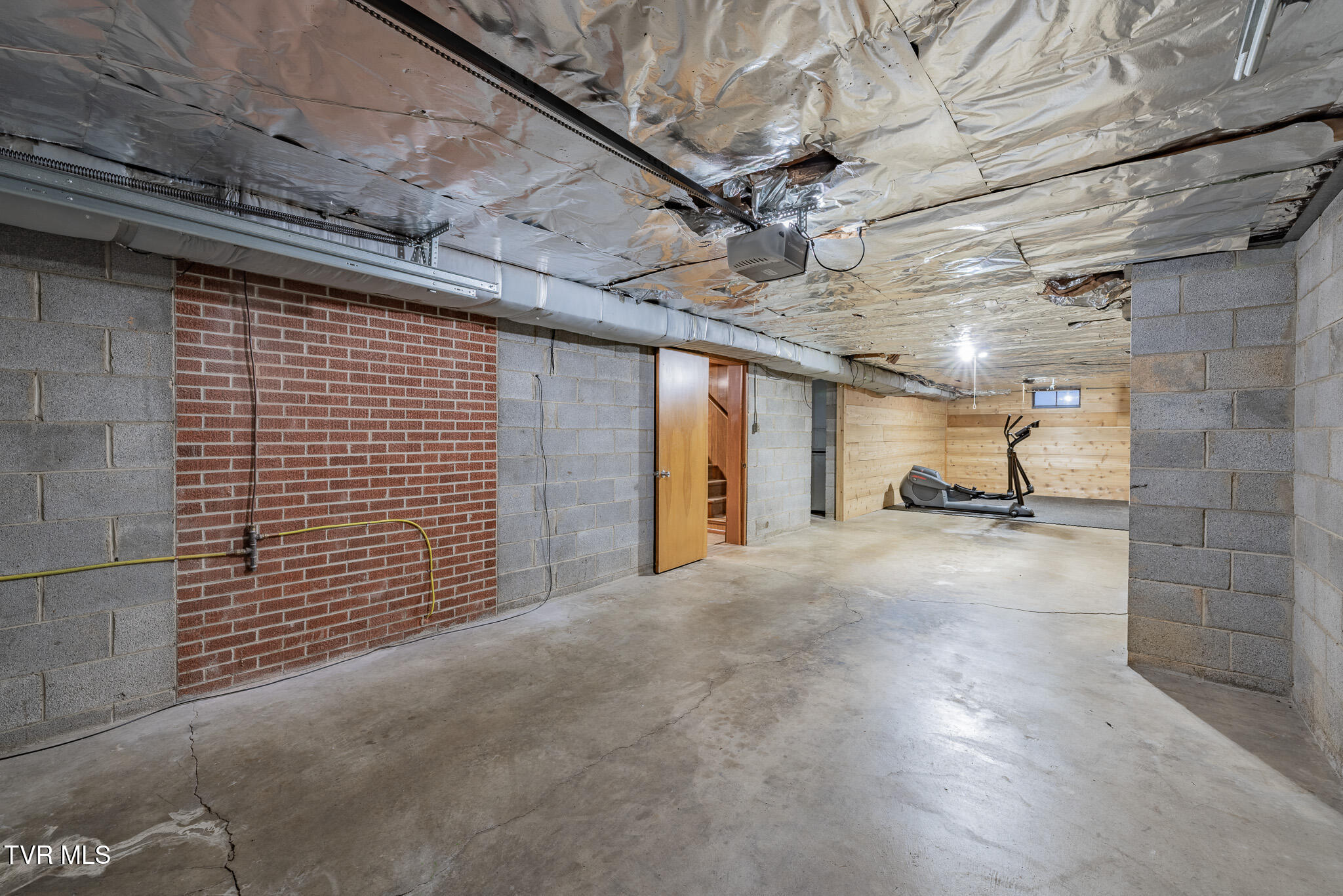 532 Bays View Road Kingsport, TN 37660 - Photo 28 of 41 1R9A1938-HDR