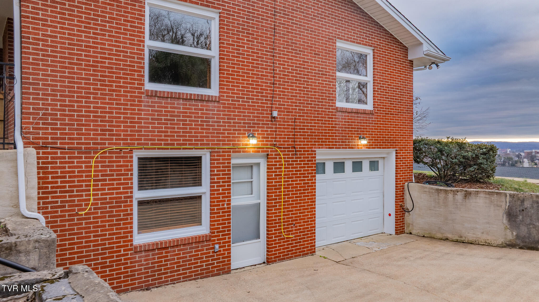 532 Bays View Road Kingsport, TN 37660 - Photo 36 of 41 dji_fly_20251216_163756_0829_17659213537