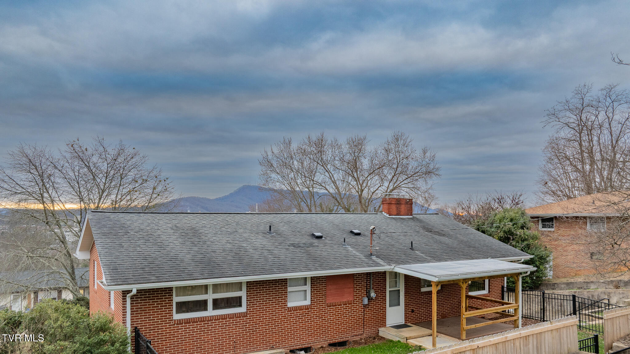 532 Bays View Road Kingsport, TN 37660 - Photo 41 of 41 dji_fly_20251216_164042_0841_17659213492