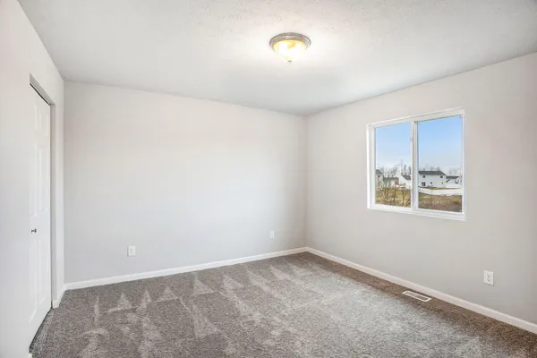 $359,900 | 575 River Oaks Drive, Watervliet, MI 49098