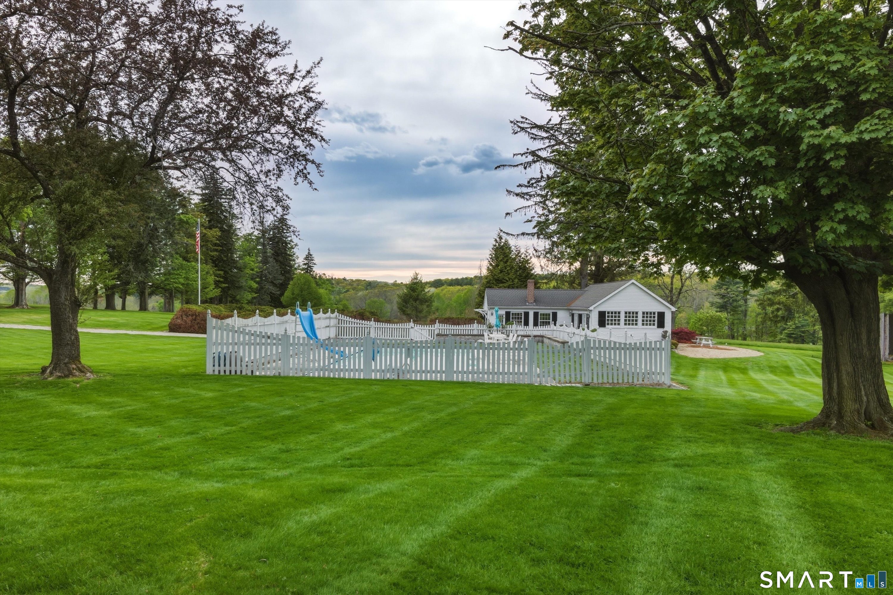 433 Wrights Crossing Road Pomfret, CT 06259 - Photo 17 of 27