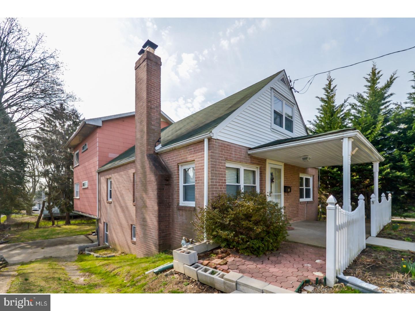 105 Cameron Road Willow Grove, PA 19090 - Photo 2 of 25 Exterior Side