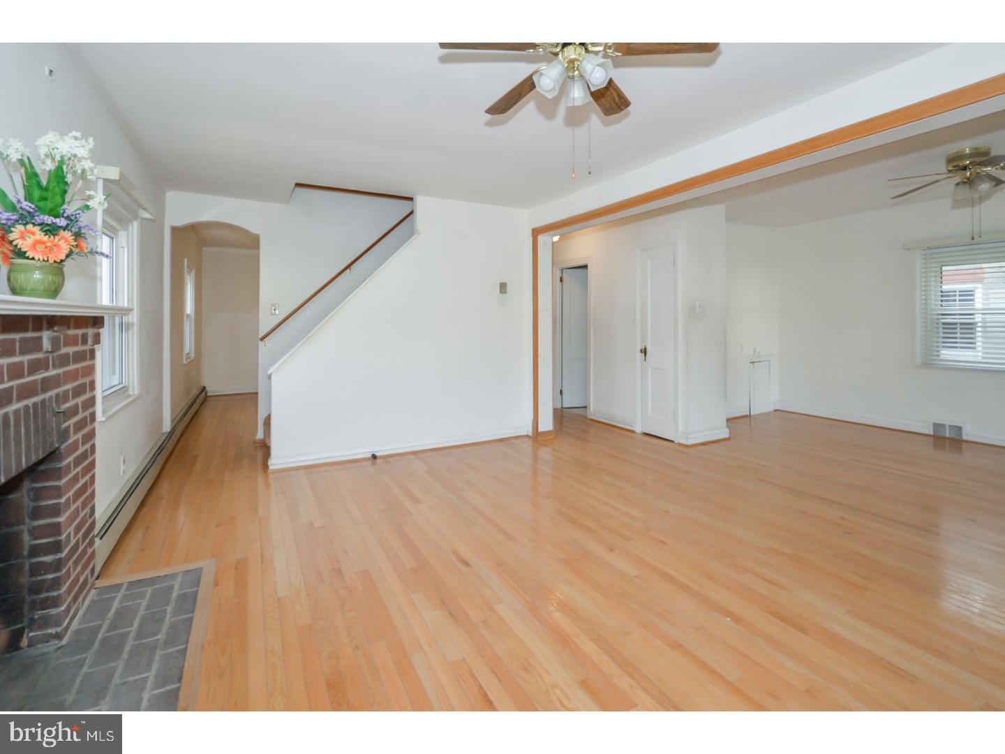 105 Cameron Road Willow Grove, PA 19090 - Photo 3 of 25 Gallery Image 3