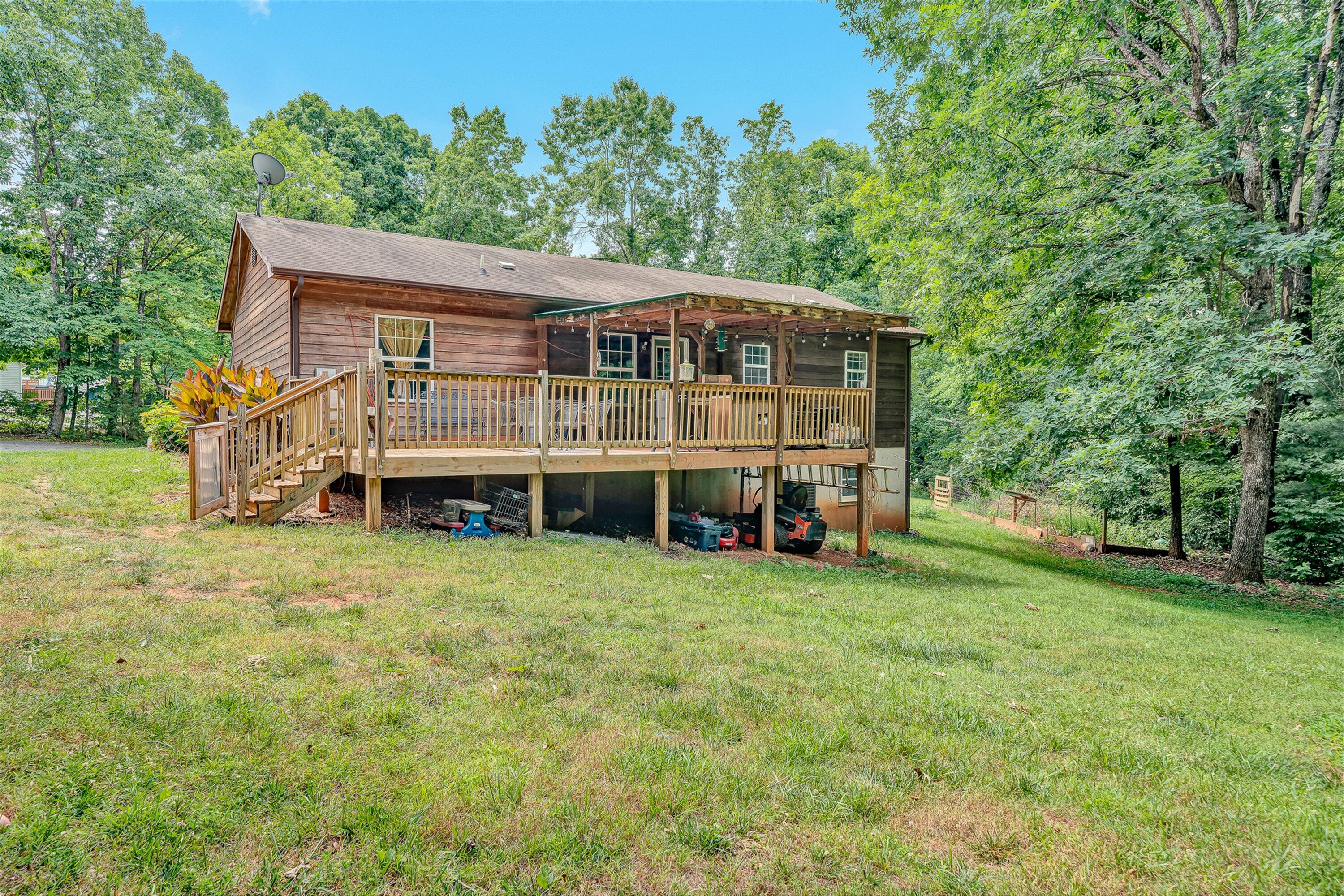 1145 Farmington Road Hardy, VA 24101 - Photo 28 of 32 32-VM-09399