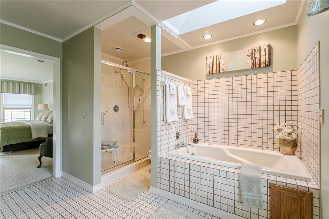 375 Parish Road Mendon, NY 14472 - Photo 24 of 43 En-suite Bathroom