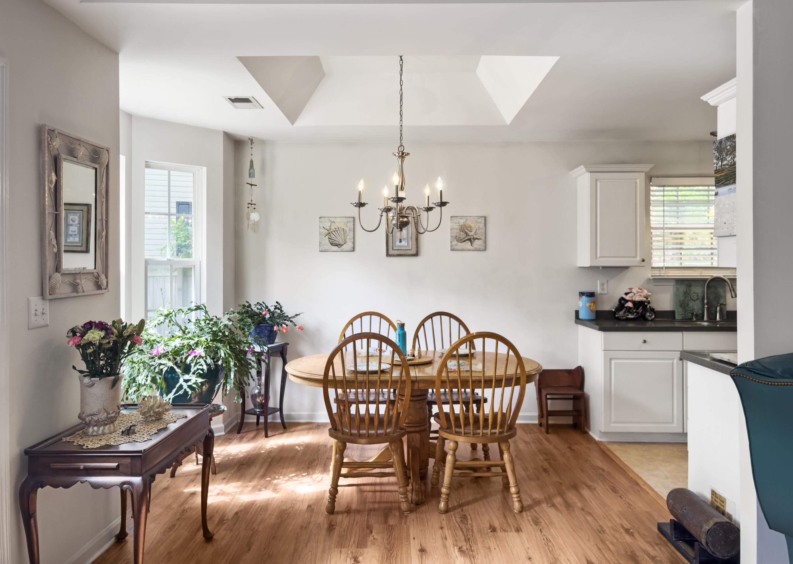 1921 Old Parsonage Road Charleston, SC 29414 - Photo 16 of 27 16.Eat in