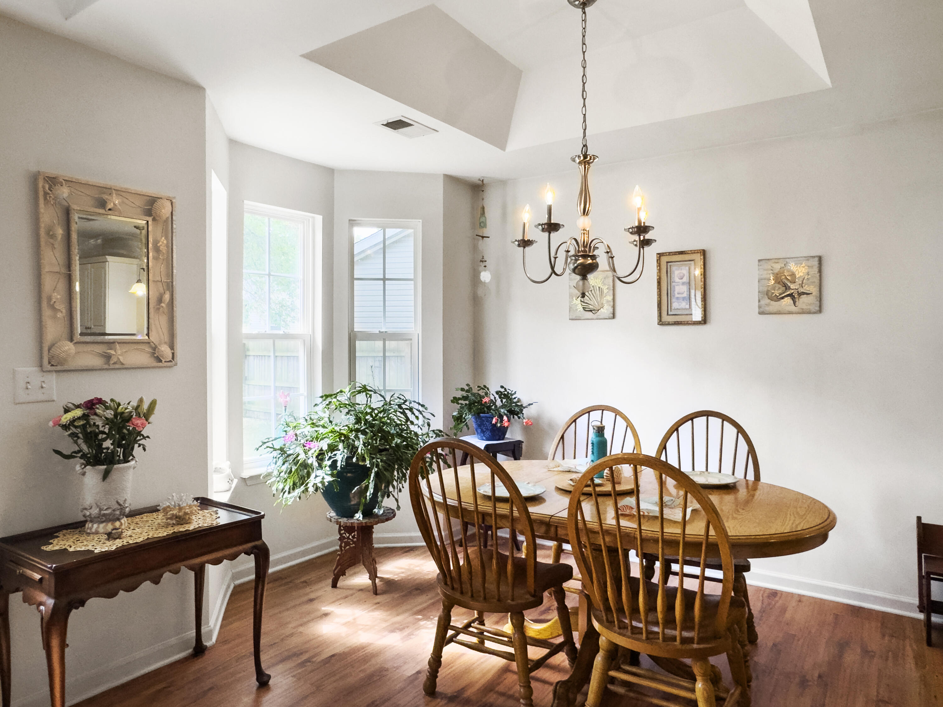 1921 Old Parsonage Road Charleston, SC 29414 - Photo 17 of 27 17.Eat in
