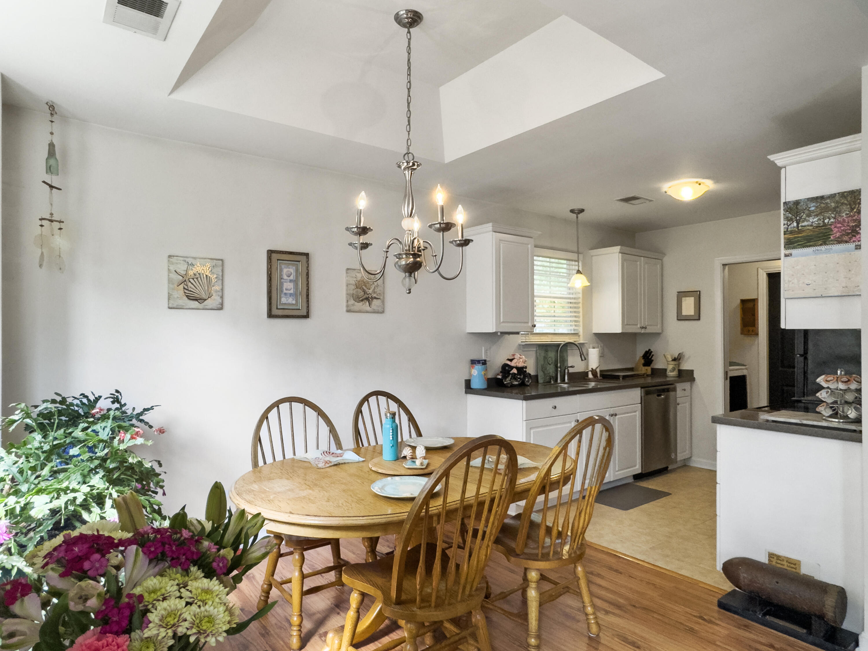 1921 Old Parsonage Road Charleston, SC 29414 - Photo 18 of 27 18.Eat in.Kitchen