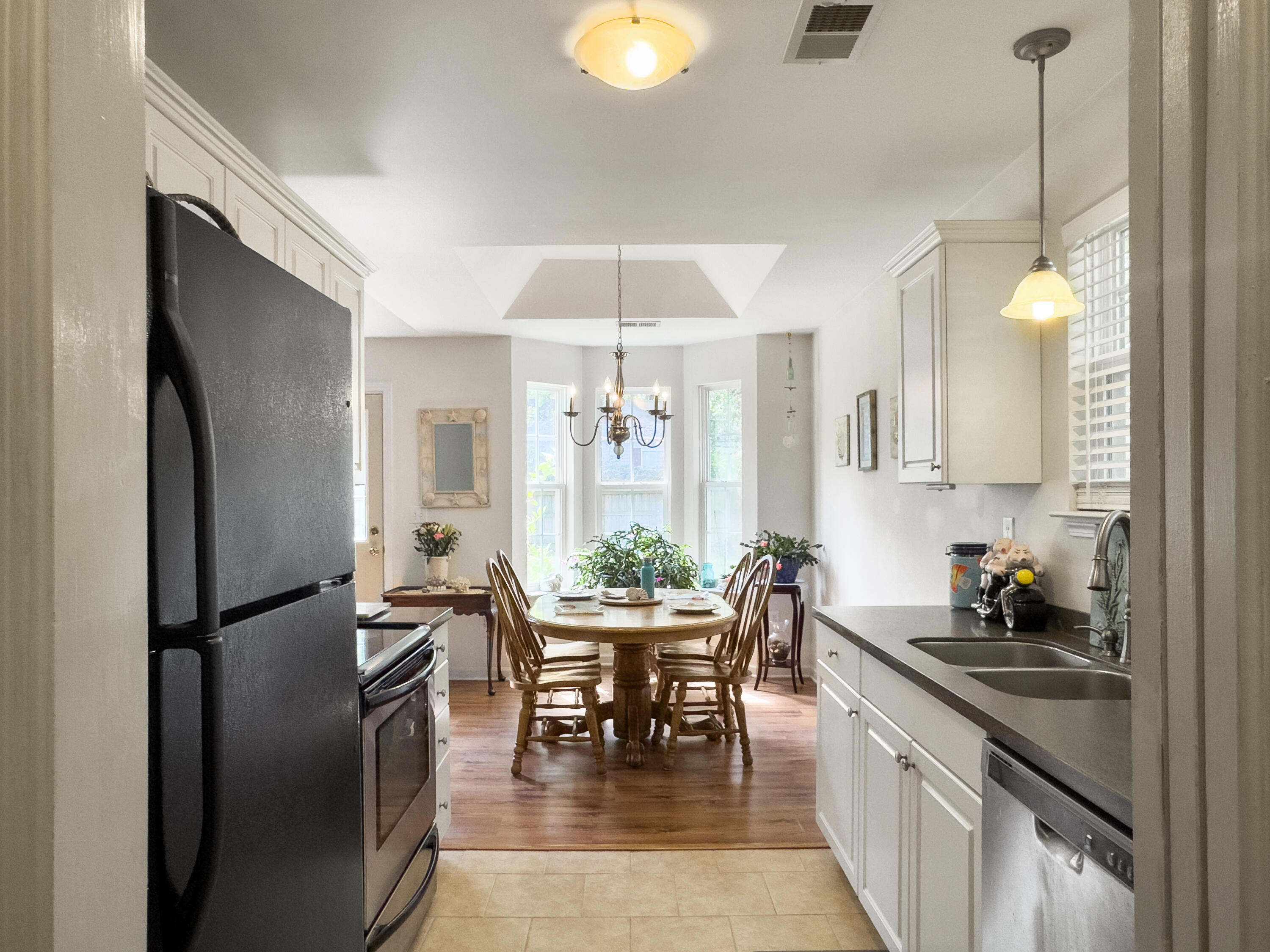 1921 Old Parsonage Road Charleston, SC 29414 - Photo 22 of 27 22.Kitchen