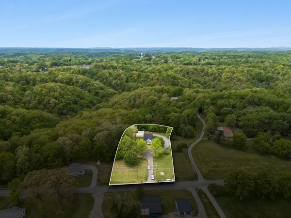 $599,900 | 735 Hurricane Ridge Road, Smithville, TN 37166