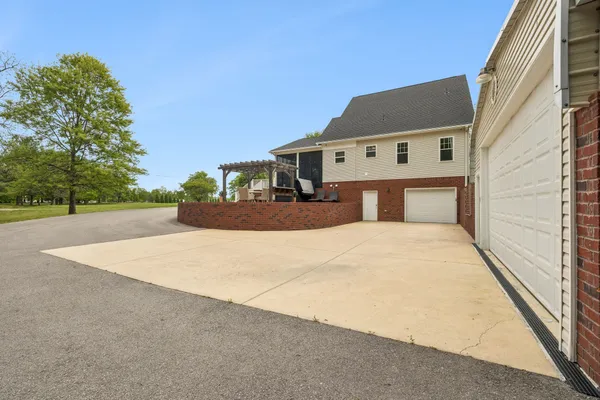 $599,900 | 735 Hurricane Ridge Road, Smithville, TN 37166