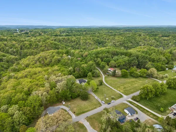 $599,900 | 735 Hurricane Ridge Road, Smithville, TN 37166