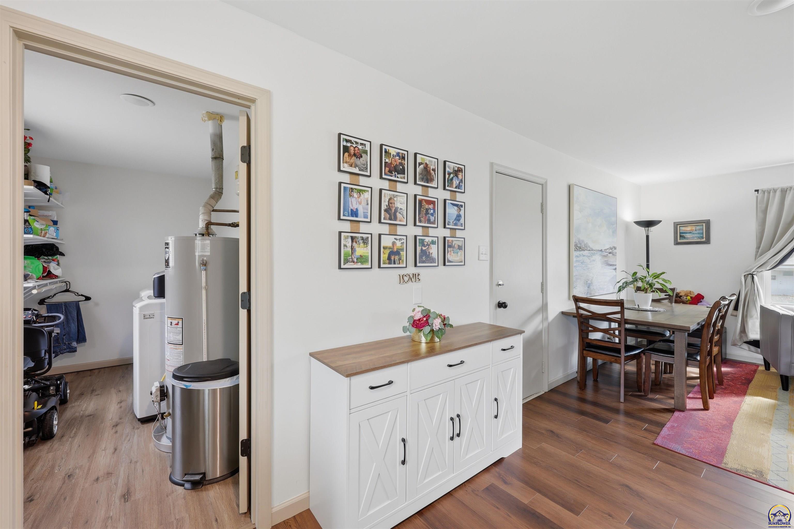 2321 Southwest Morningside Road Topeka, KS 66614 - Photo 6 of 15