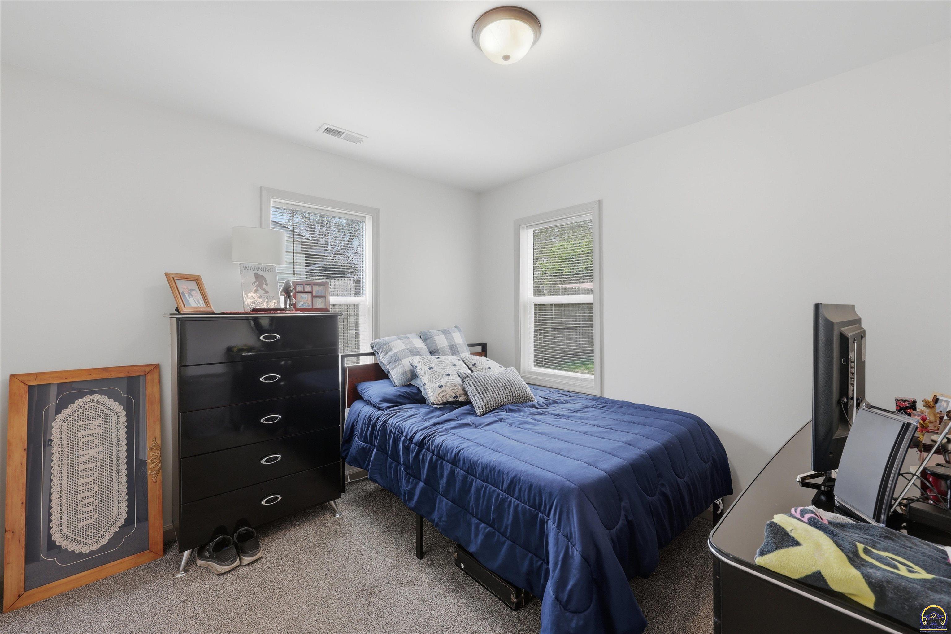 2321 Southwest Morningside Road Topeka, KS 66614 - Photo 9 of 15