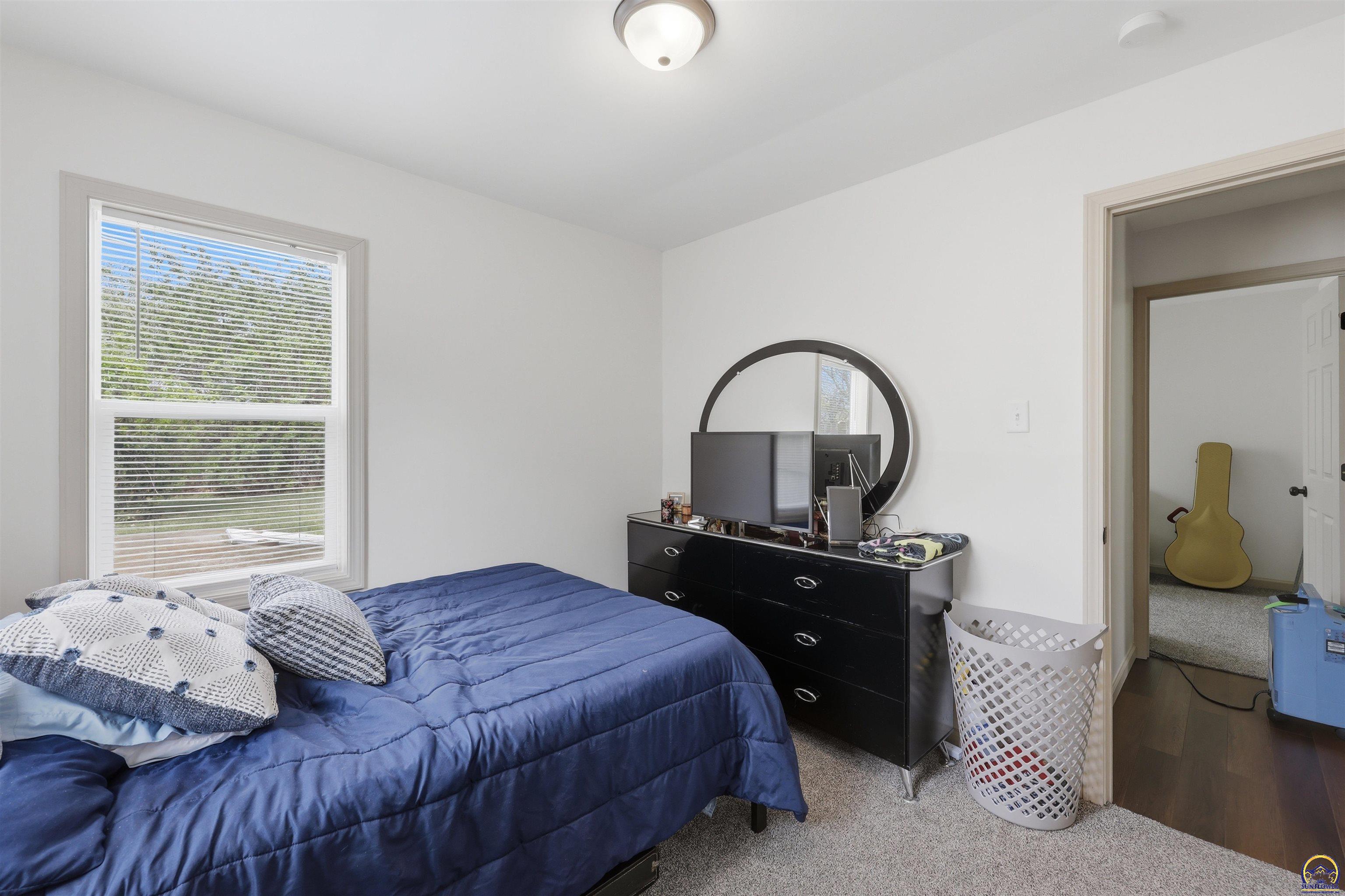 2321 Southwest Morningside Road Topeka, KS 66614 - Photo 10 of 15