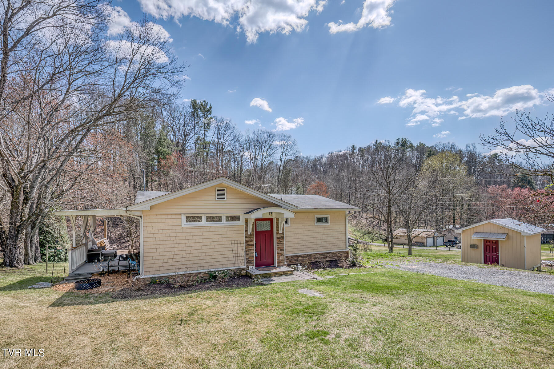 921 Emmett Road Bristol, TN 37620 - Photo 18 of 30 921 Emmett Rd 18