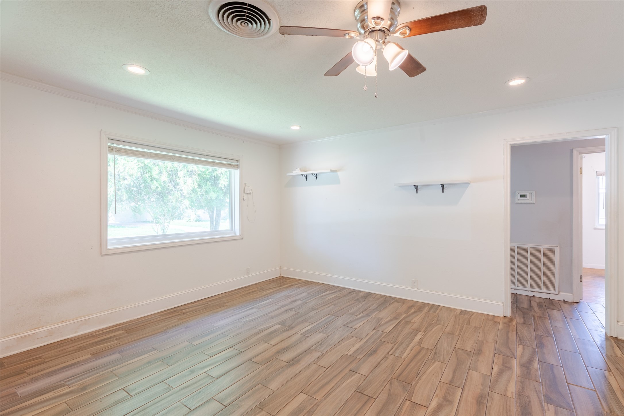 6131 Grape Street Houston, TX 77074 - Photo 14 of 41