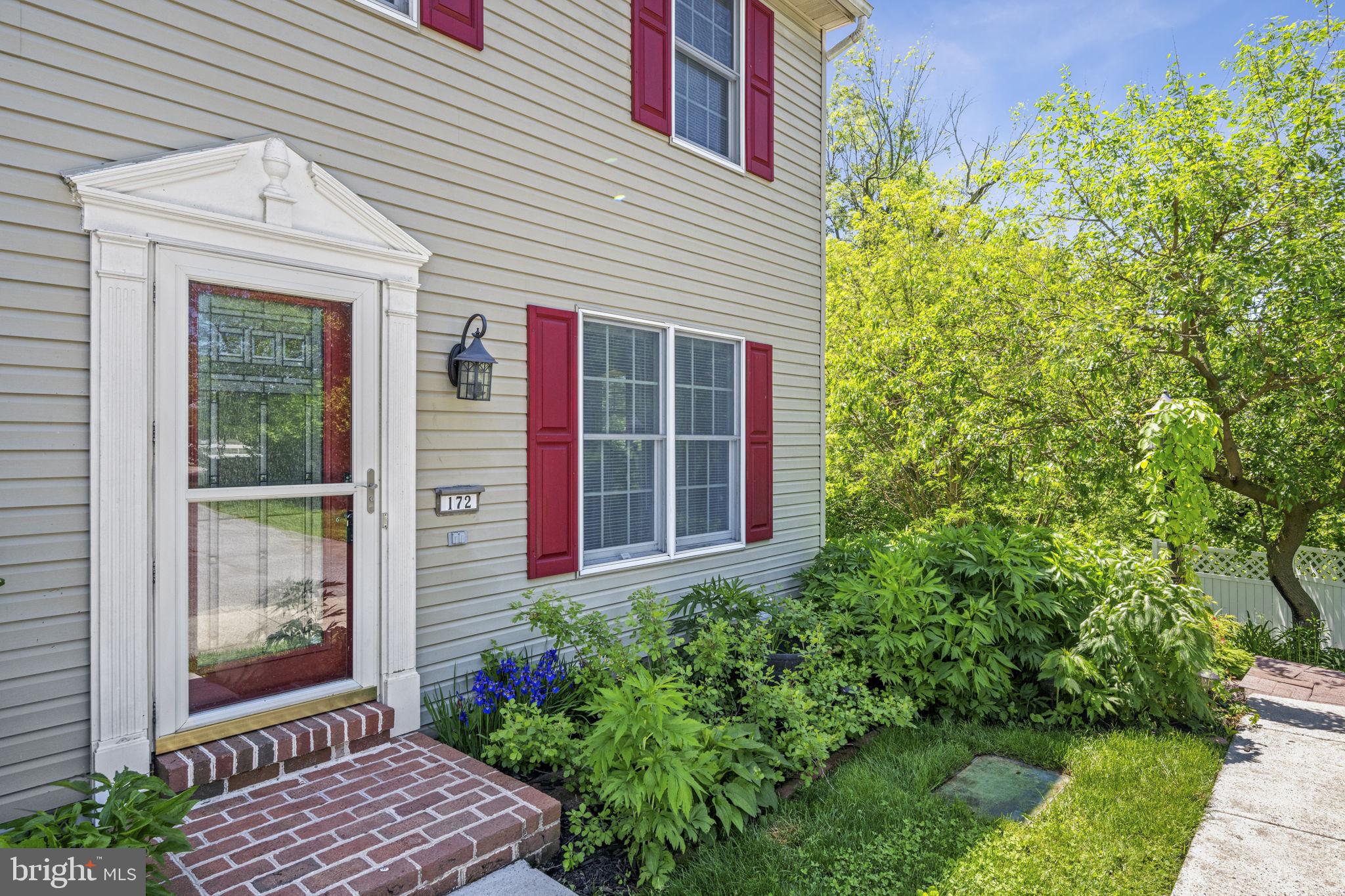 172 Logan Road Dillsburg, PA 17019 - Photo 3 of 34 Gallery Image 3