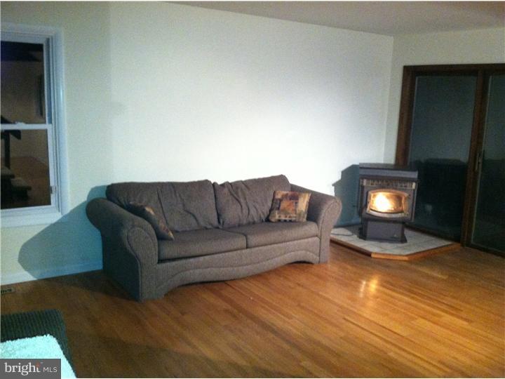 48 Beech Road Mohnton, PA 19540 - Photo 7 of 21 Family Room