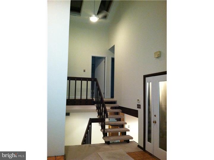 48 Beech Road Mohnton, PA 19540 - Photo 9 of 21 Foyer