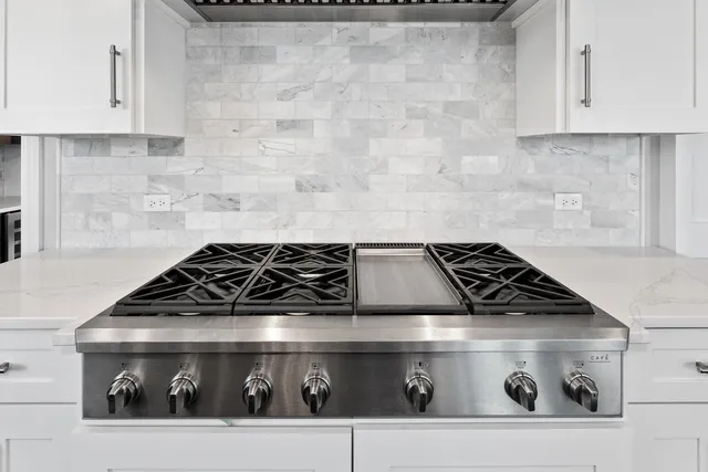 $1,800,000 | 226 South Columbia Street, Naperville, IL 60540