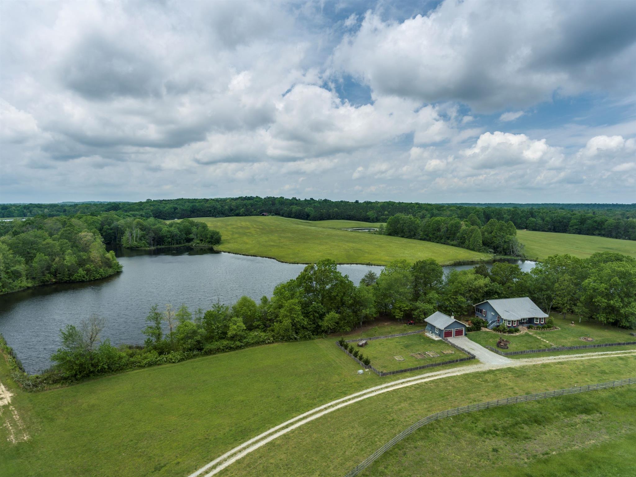399 Bunkhouse Road Spencer, TN 38585 - Photo 2 of 29 Gallery Image 2