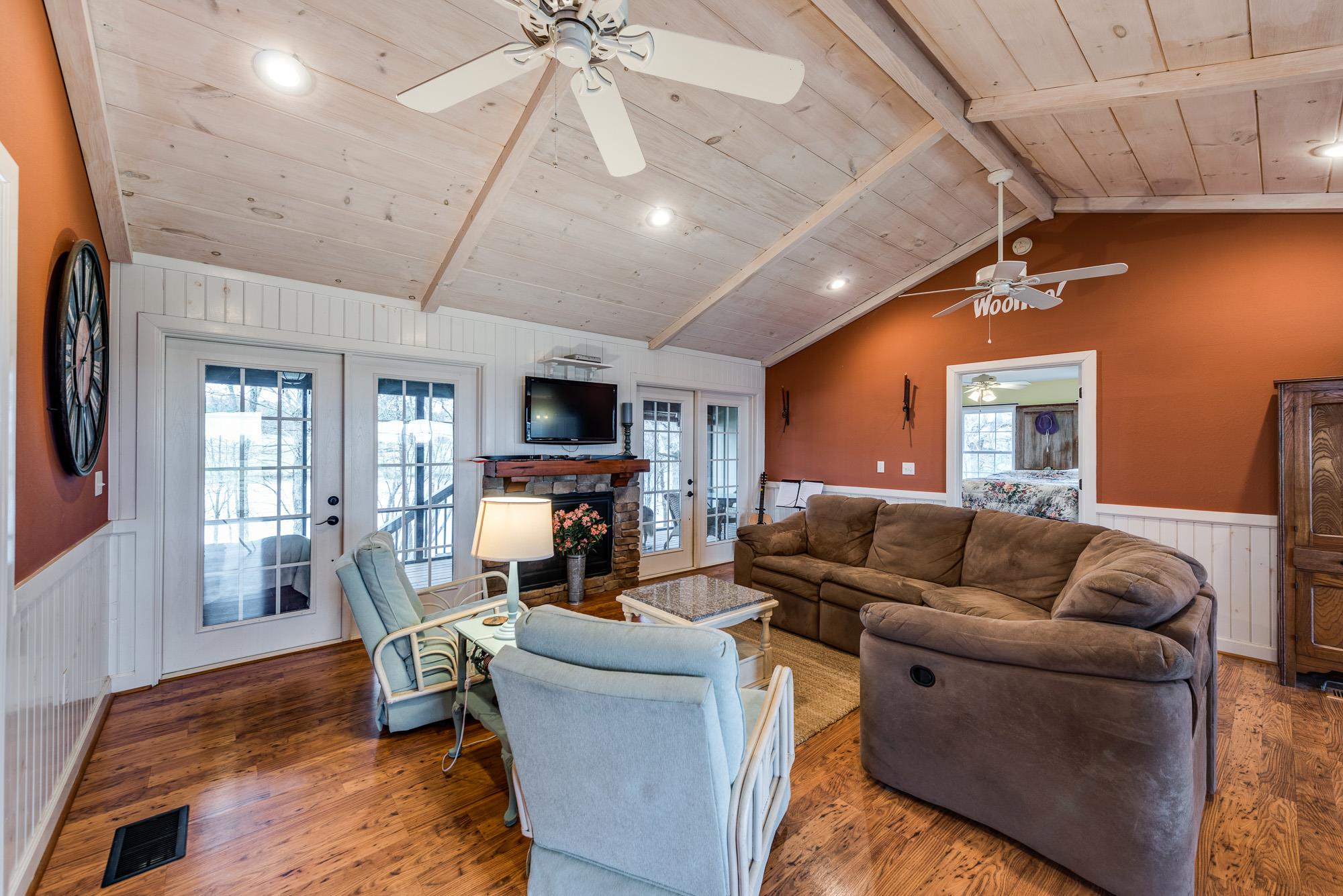 399 Bunkhouse Road Spencer, TN 38585 - Photo 11 of 29 Gallery Image 11