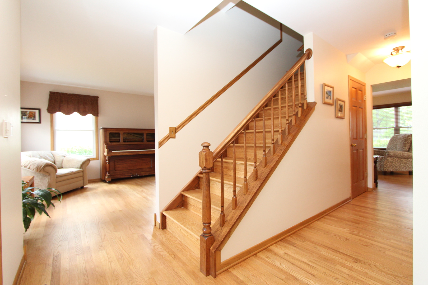512 Farm Bridge Road Lake Zurich, IL 60047 - Photo 11 of 39