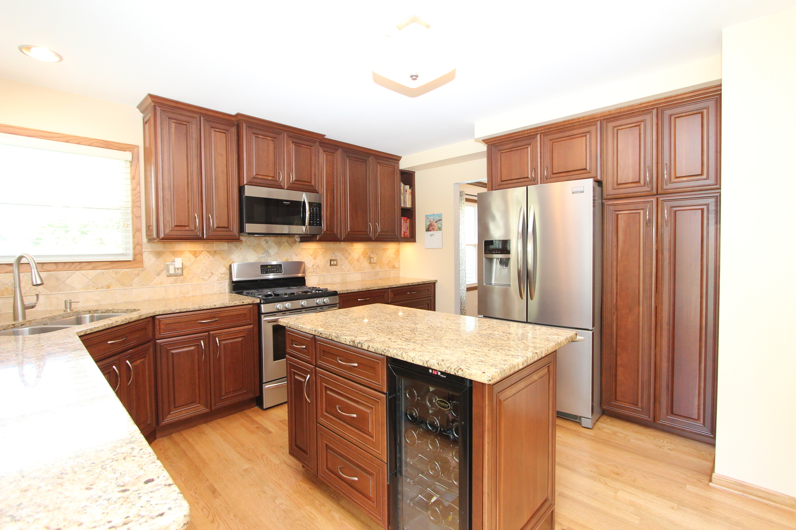 512 Farm Bridge Road Lake Zurich, IL 60047 - Photo 5 of 39