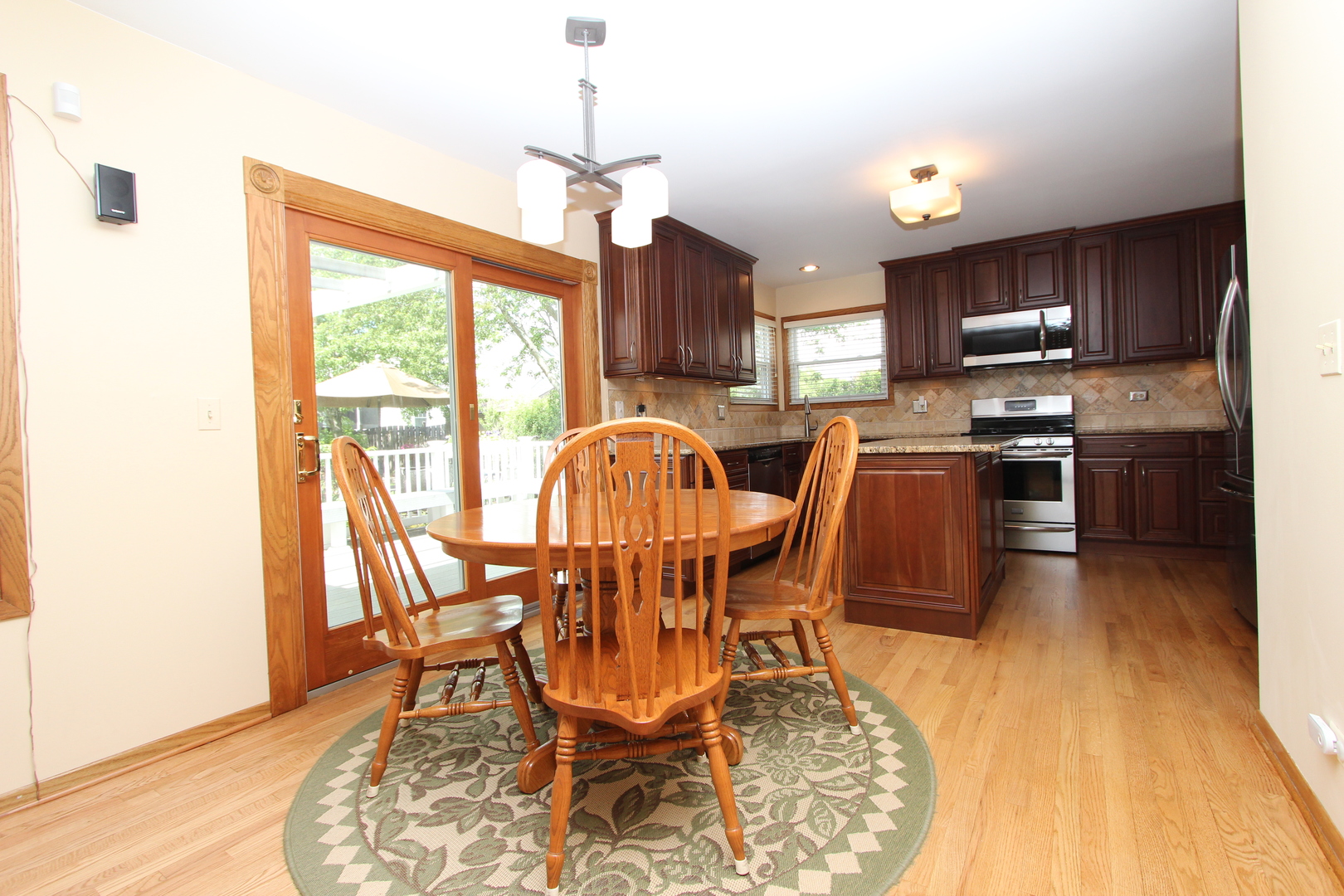512 Farm Bridge Road Lake Zurich, IL 60047 - Photo 10 of 39