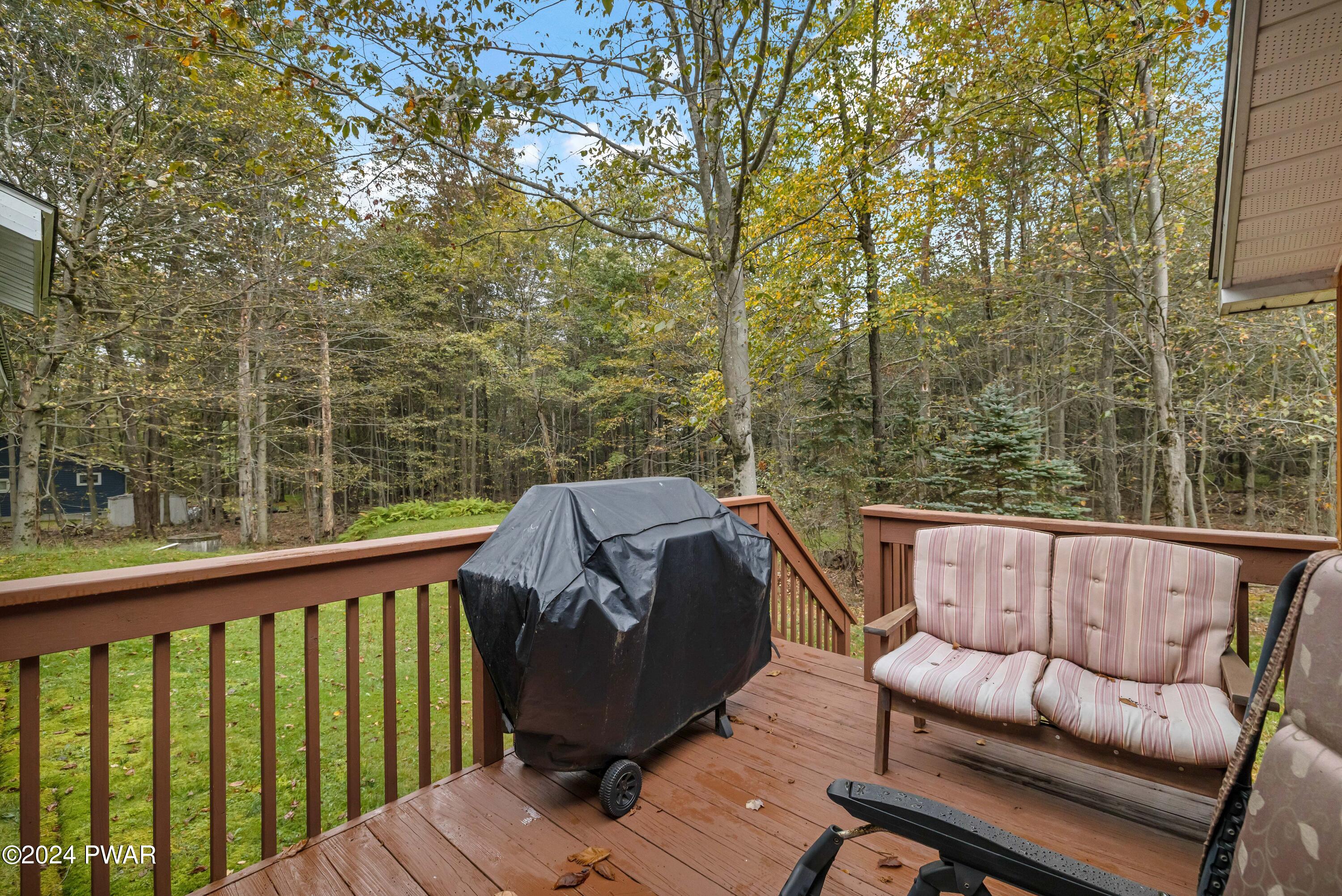 103 Logger Road Canadensis, PA 18325 - Photo 29 of 62 Deck