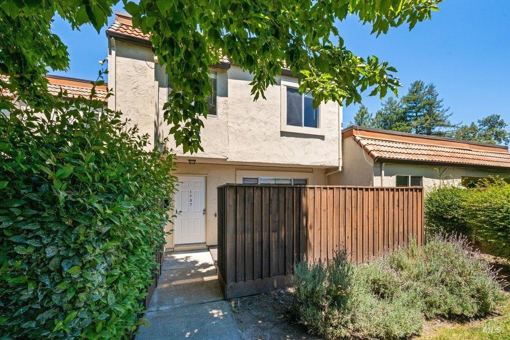 1737 Las Raposas Court Santa Rosa, CA 95409 - Photo 31 of 41