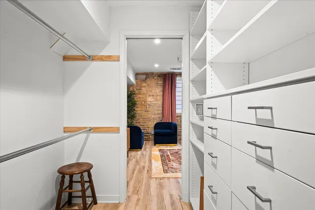 $369,900 | 601 Linden Place, Unit 119, Evanston, IL 60202