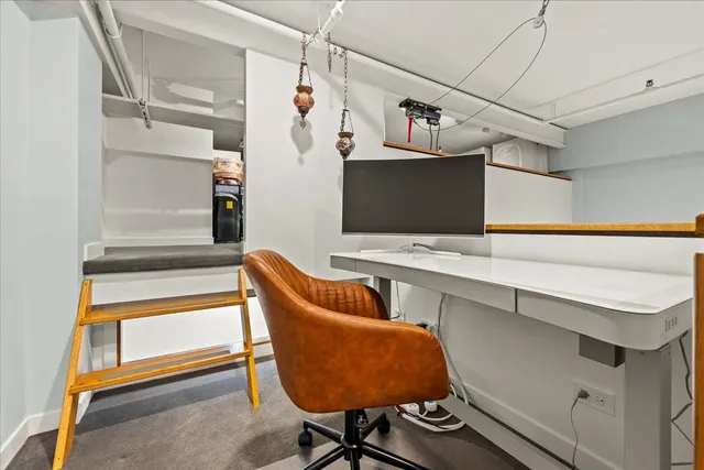 $369,900 | 601 Linden Place, Unit 119, Evanston, IL 60202