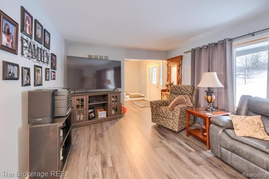7310 Brewer Road Flint, MI 48507 - Photo 12 of 59 Gallery Image 12