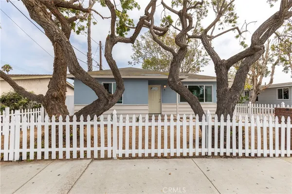 $3,000 | 2218 Placentia Avenue, Unit A, Costa Mesa, CA 92627