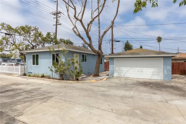 $3,000 | 2218 Placentia Avenue, Unit A, Costa Mesa, CA 92627