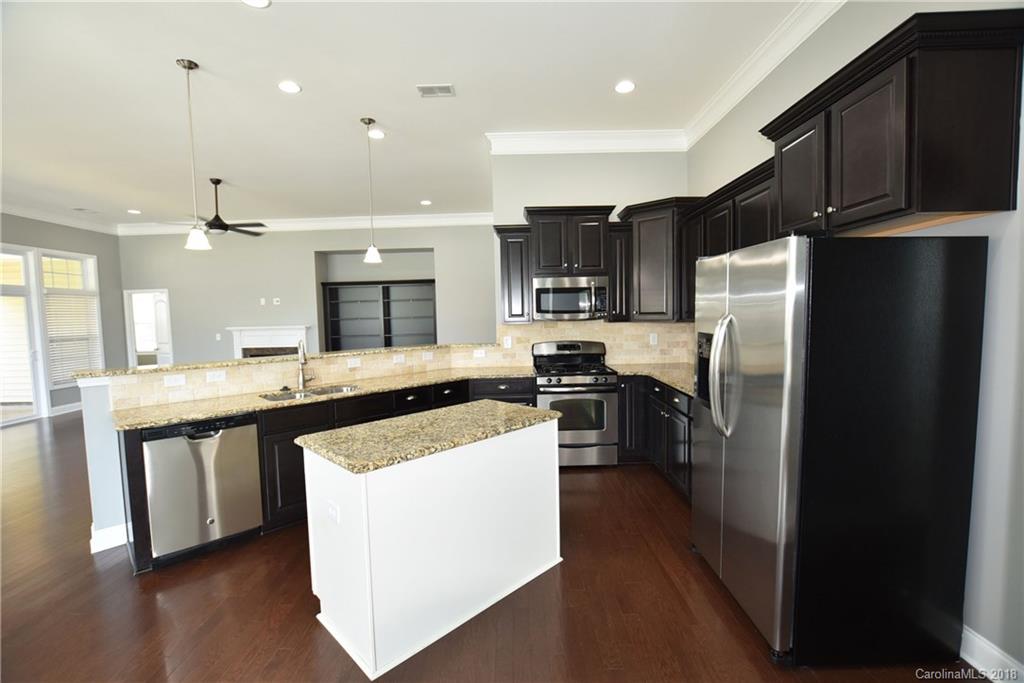 541 Rosemary Lane Tega Cay, SC 29708 - Photo 9 of 19 Gallery Image 9