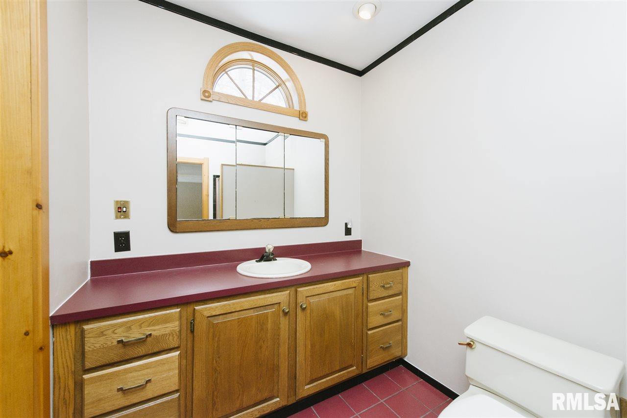 5204 South Stone School Road Trivoli, IL 61569 - Photo 25 of 36