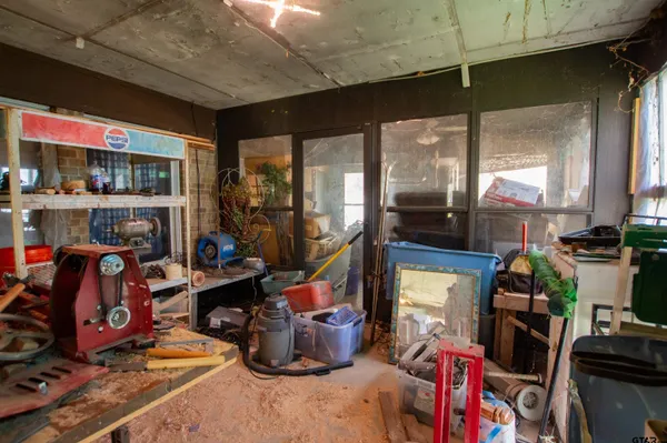 $325,000 | 22851 Lakeside Drive, Flint, TX 75762