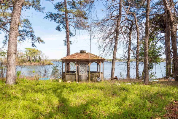 $325,000 | 22851 Lakeside Drive, Flint, TX 75762