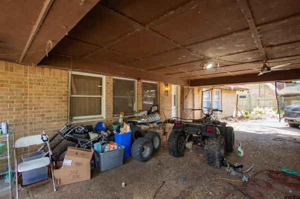 $325,000 | 22851 Lakeside Drive, Flint, TX 75762
