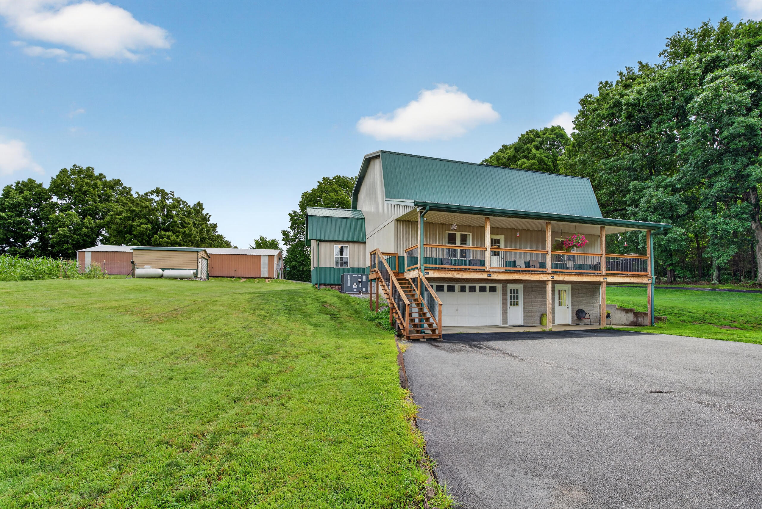 848 Paradise Road Grand Rivers, KY 42045 - Photo 15 of 75 DSC00351
